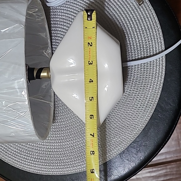 💋Lips Lamp - Picture 9 of 9